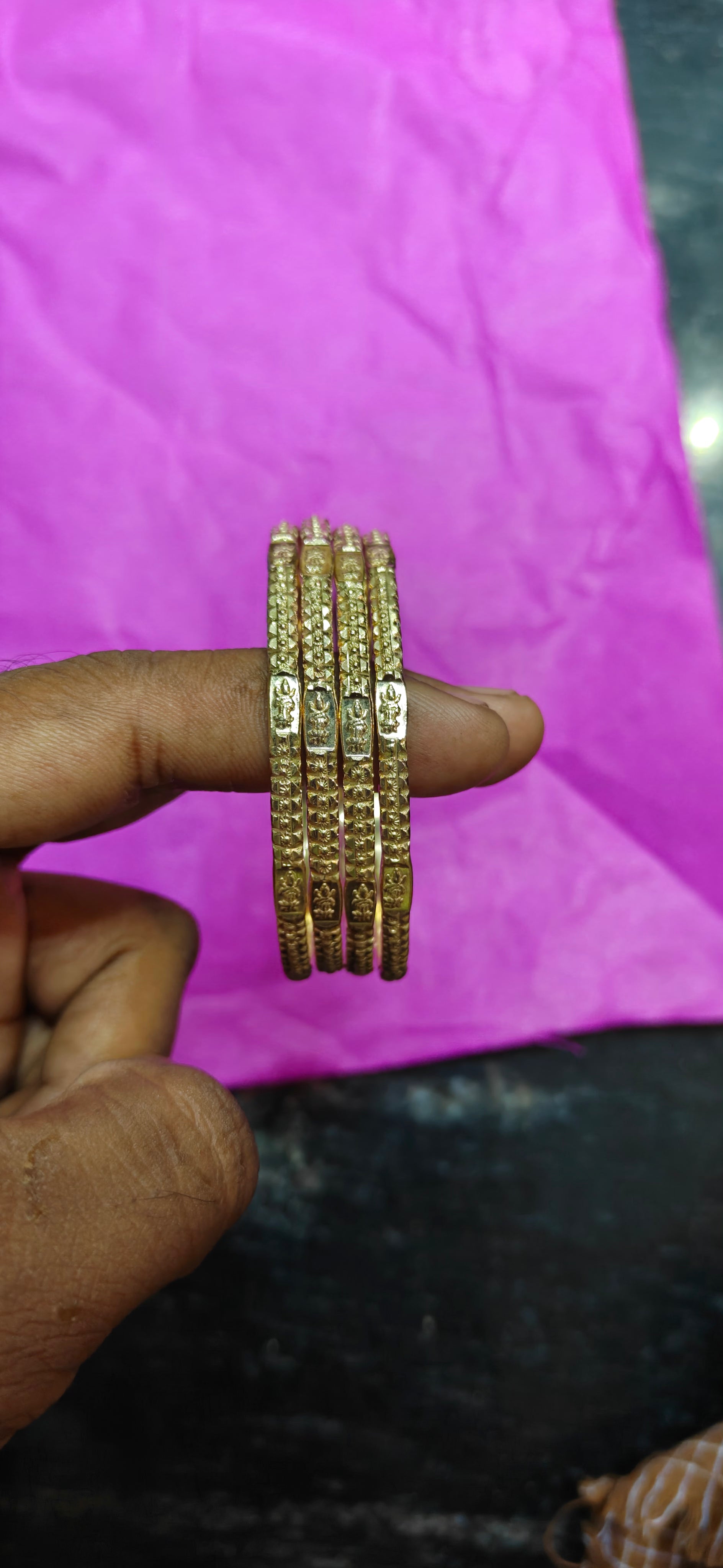 Triloham bangles